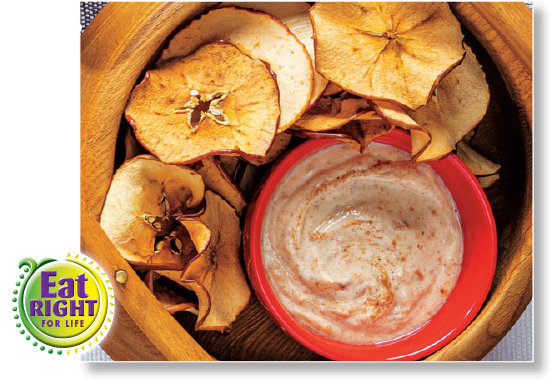 Healthy Baked Apple Chips<br />
with Maple- Almond Yogurt Dip