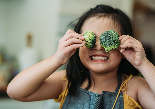 5 Tips to Help Kids Eat Healthier